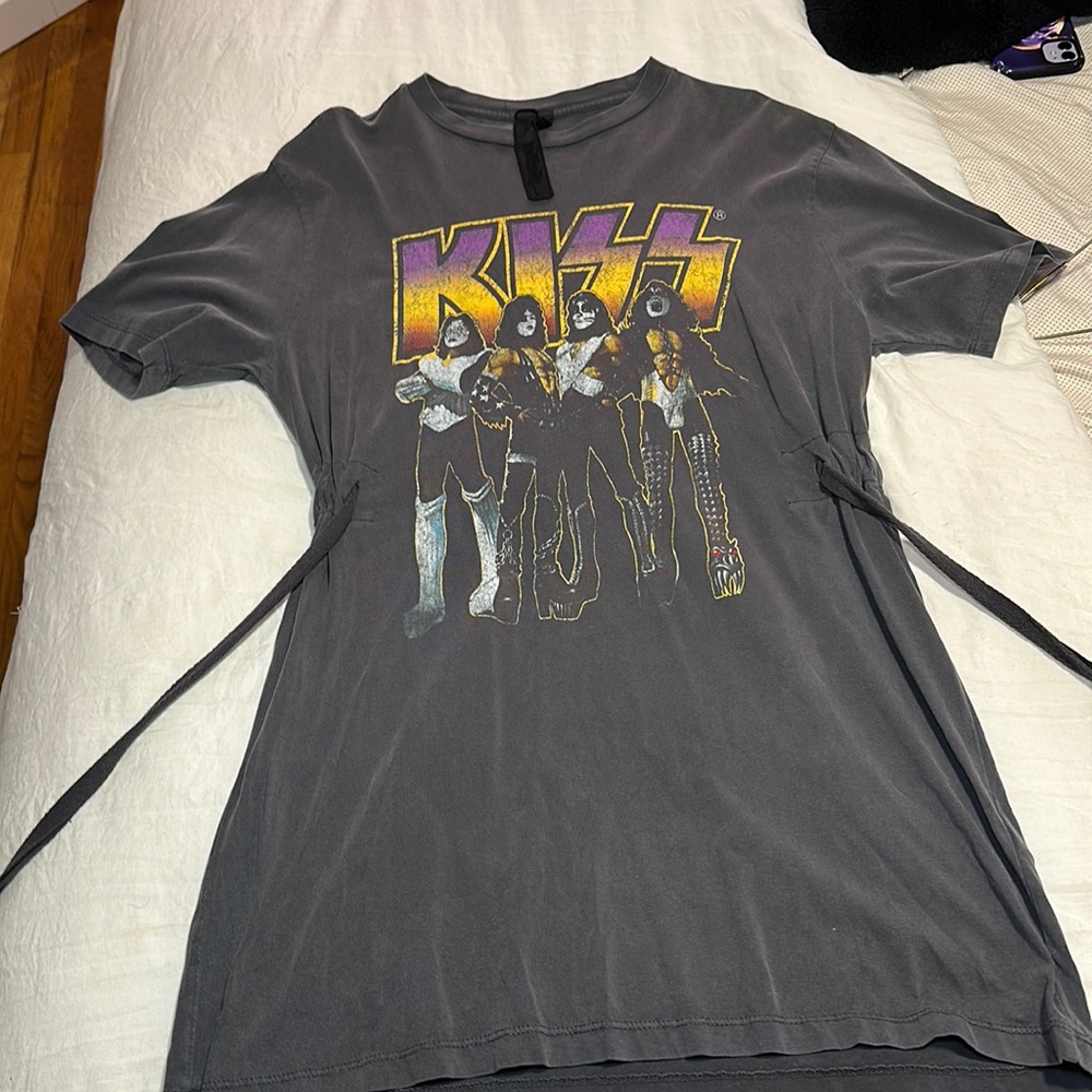 XS KISS T-Shirt Dress.